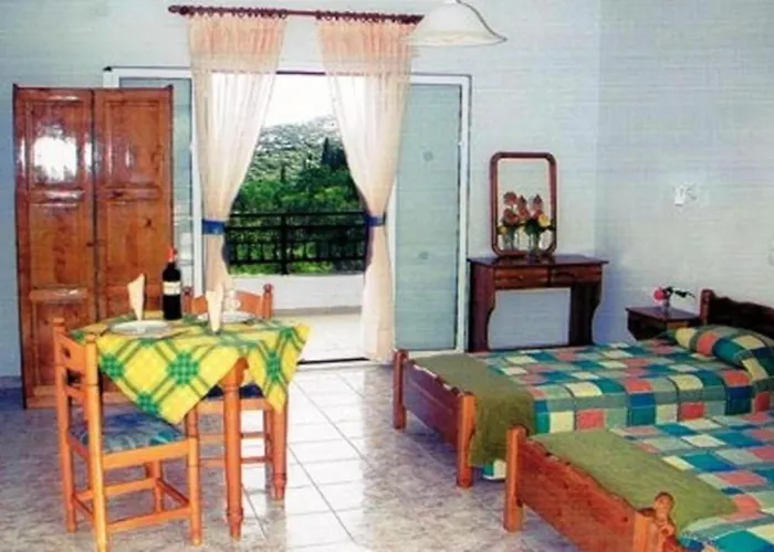 Lygies Aparthotel 2*