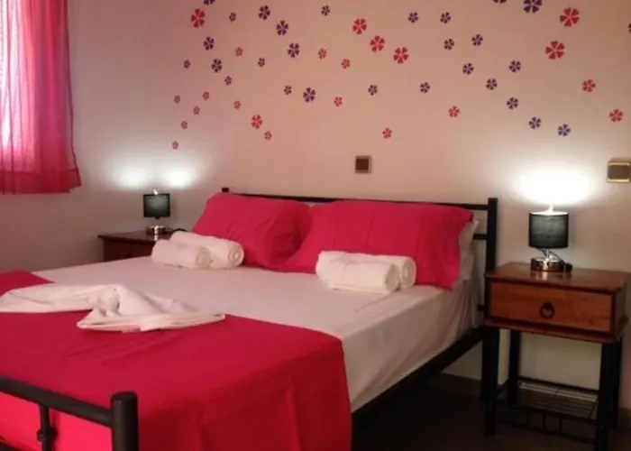 Lygies 2* Trapezaki (Kefalonia)