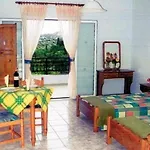 Lygies Aparthotel 2*