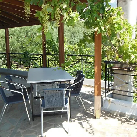 Lygies Trapezaki (Kefalonia)